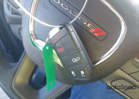 2021 Dodge Challenger Sxt z USA, uszkodzony, nr VIN 2C3CDZAG3MH530969